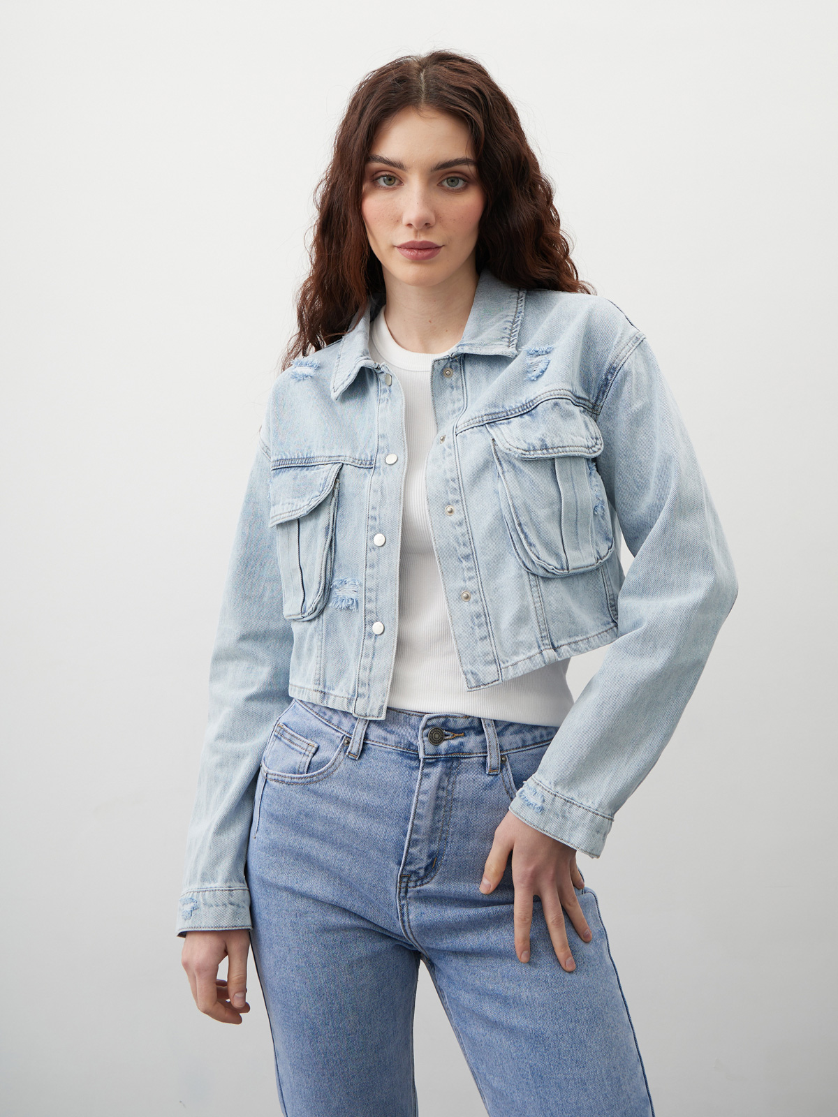 Женская куртка укороченная