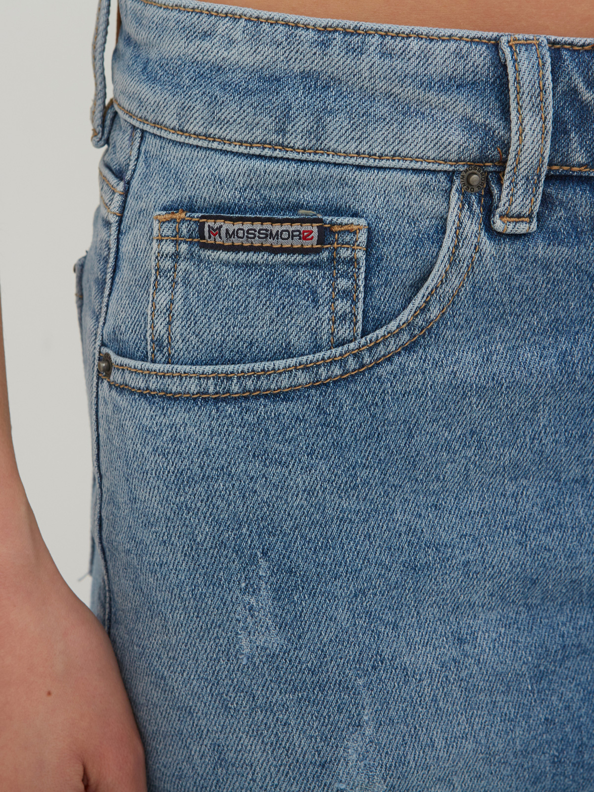 Женская  прямая юбка на кнопках