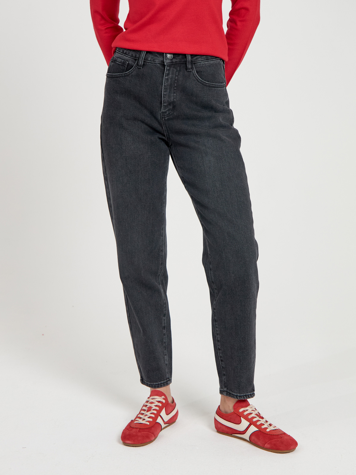 Женские джинсы mom fit с высокой посадкой