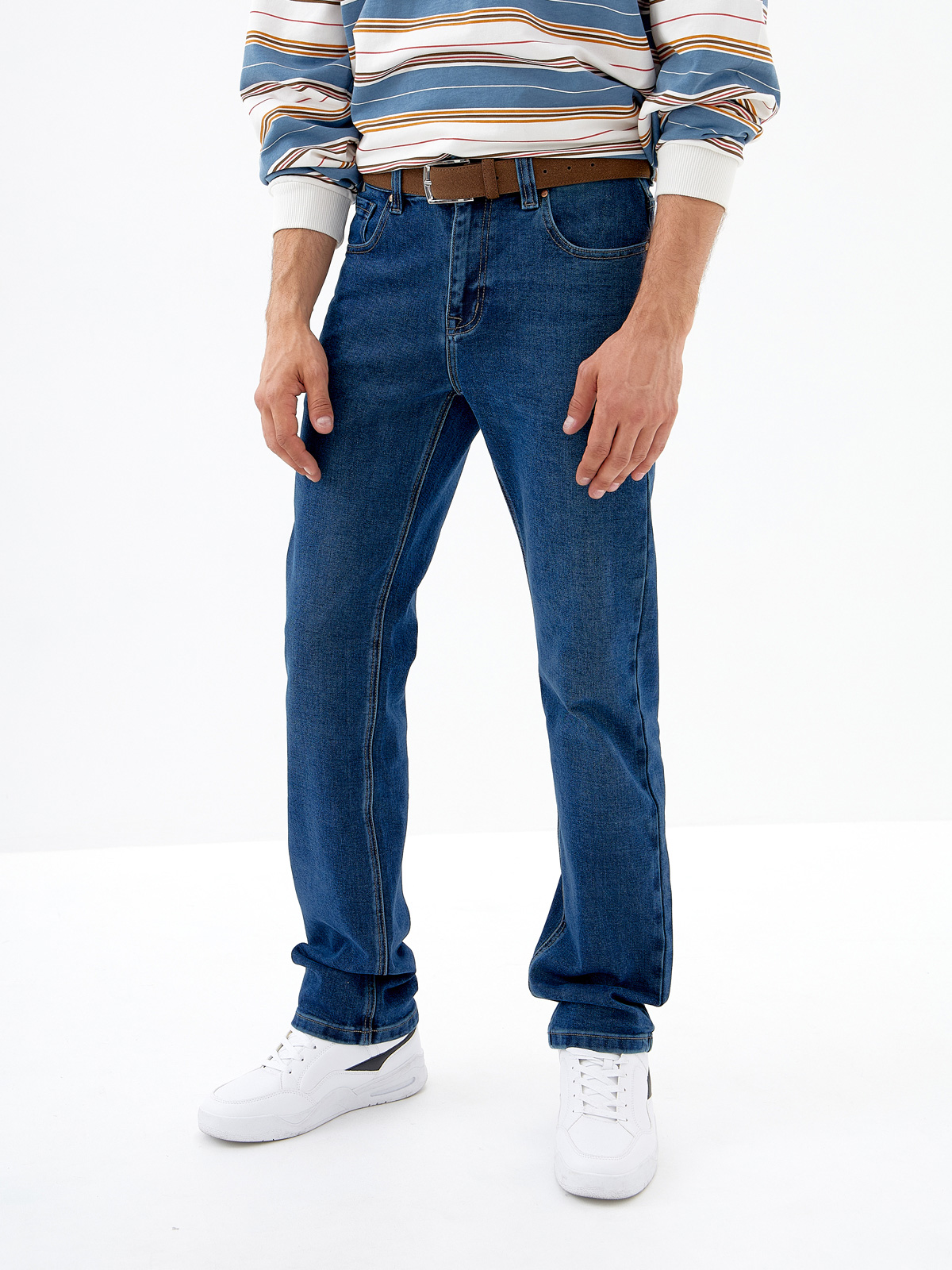 REGULAR FIT