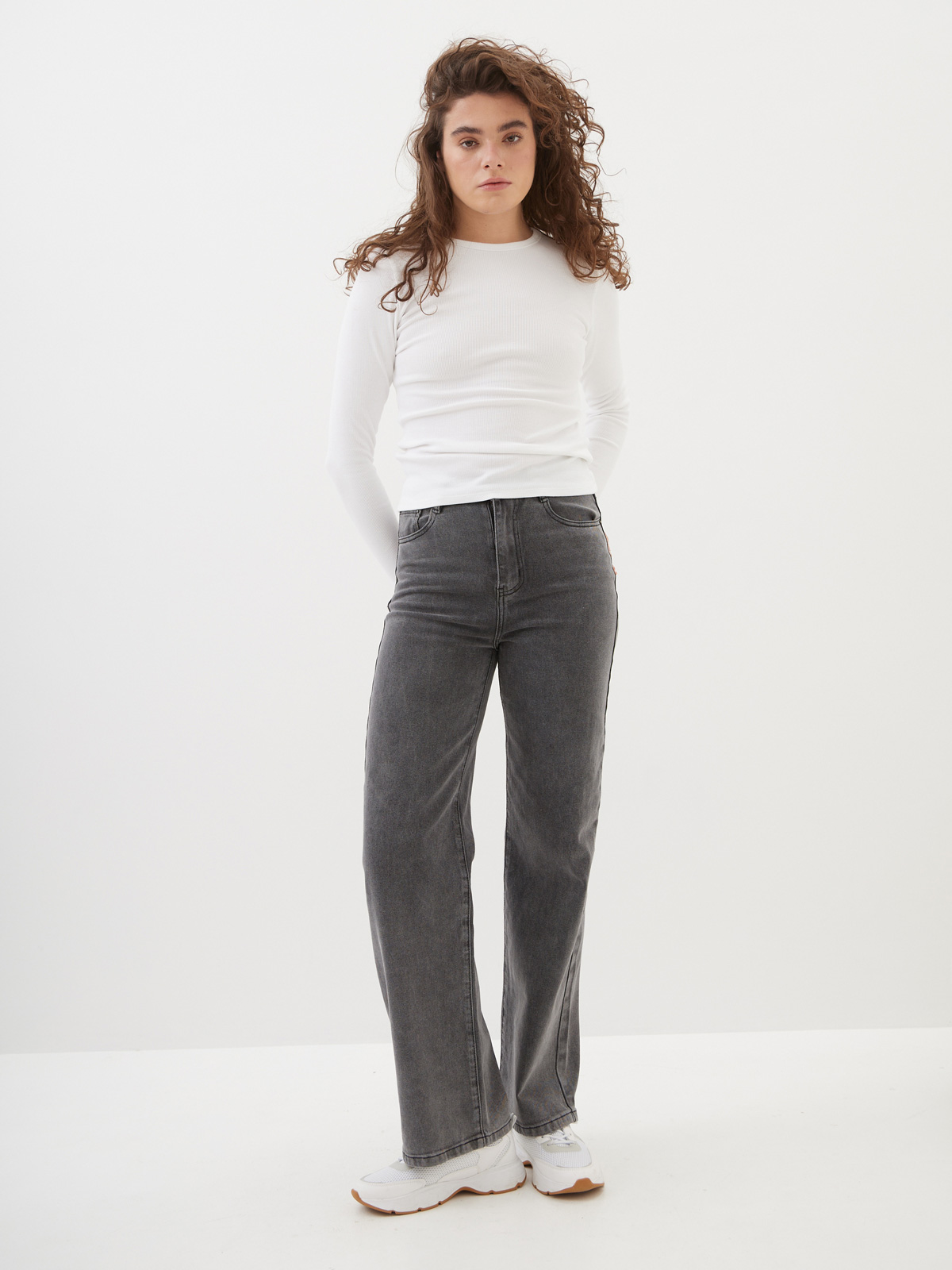 Женские джинсы широкие с высокой посадкой