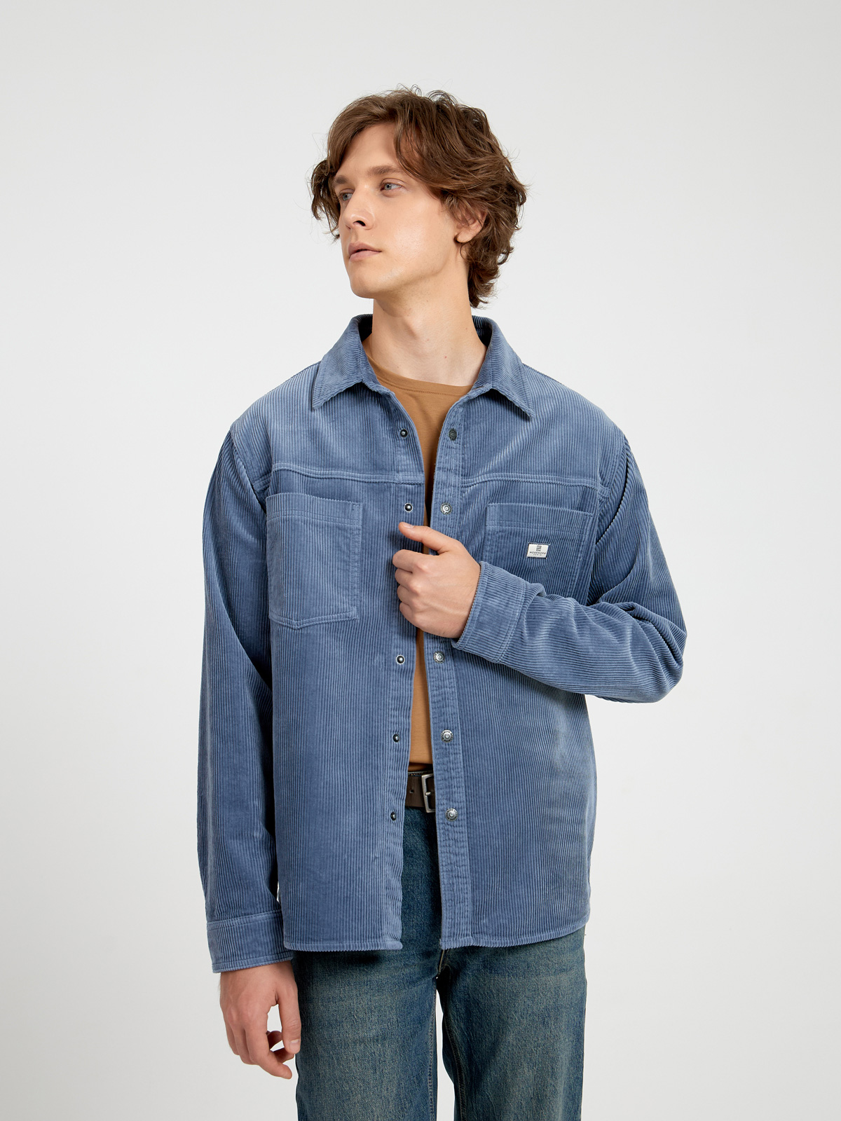 Мужская рубашка из вельвета прямого кроя