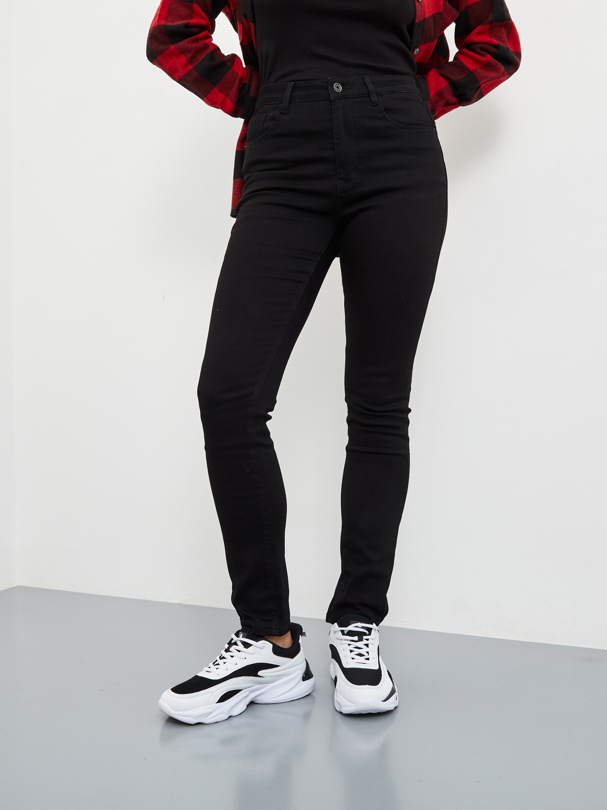 Утепленные Женские джинсы зауженного кроя с начесом