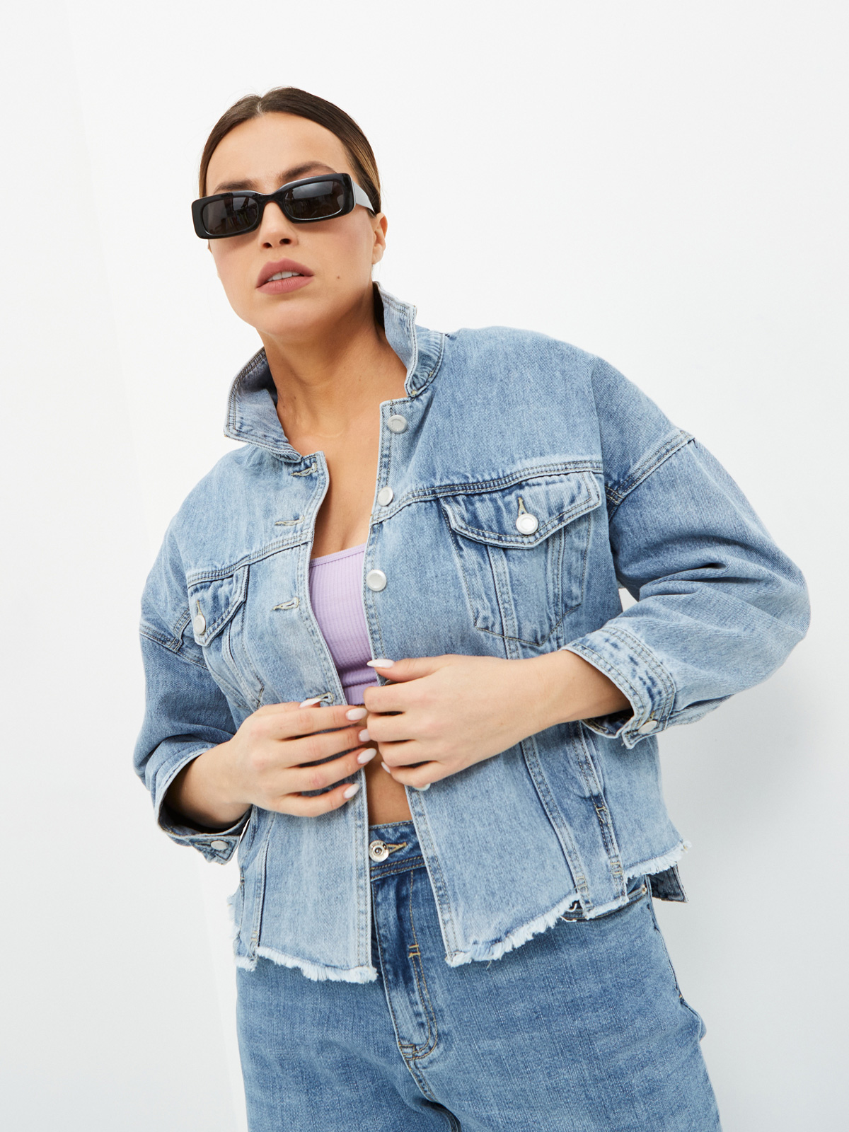 Женская куртка с рваным краем