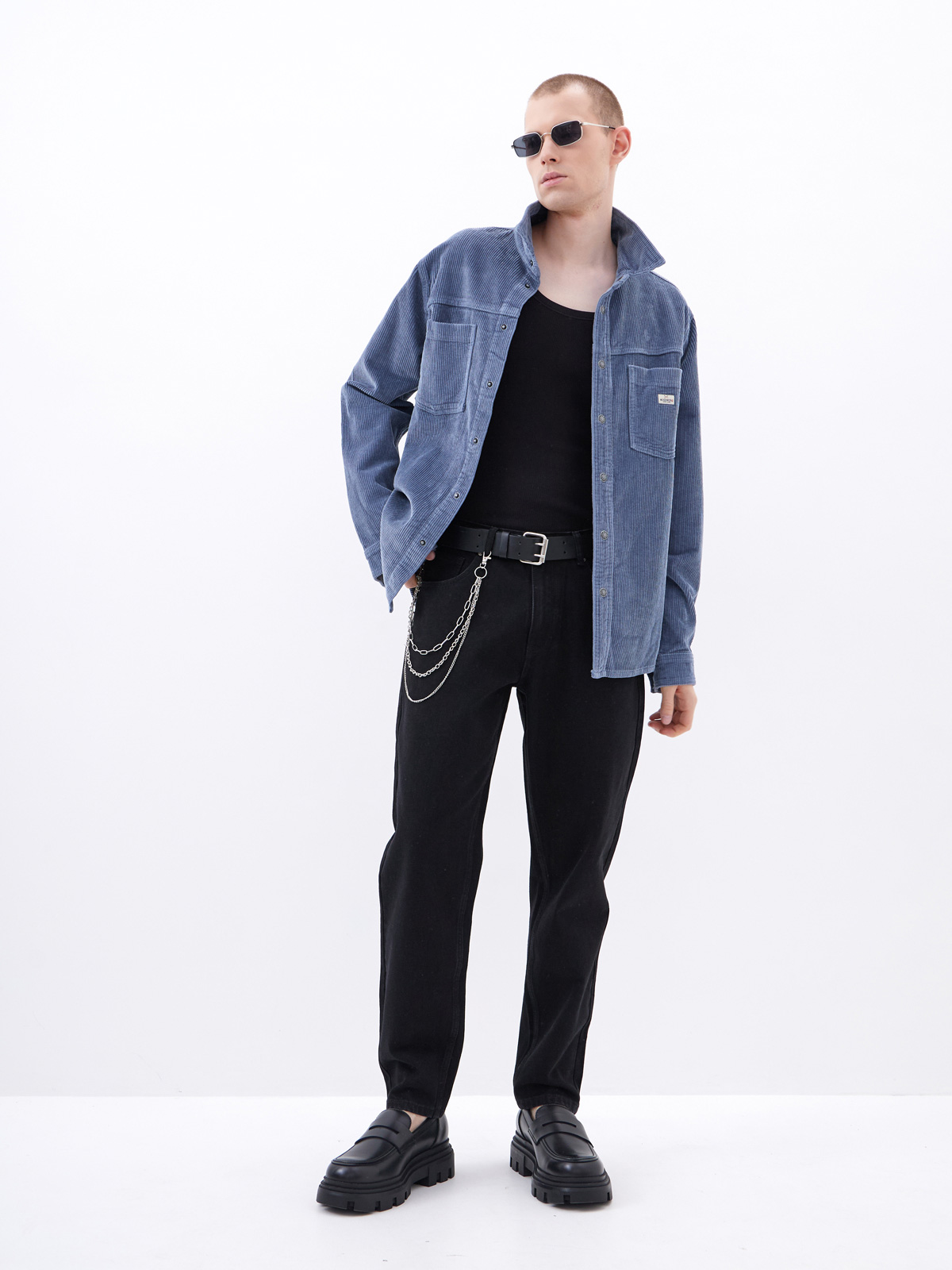 Мужские джинсы зауженного кроя