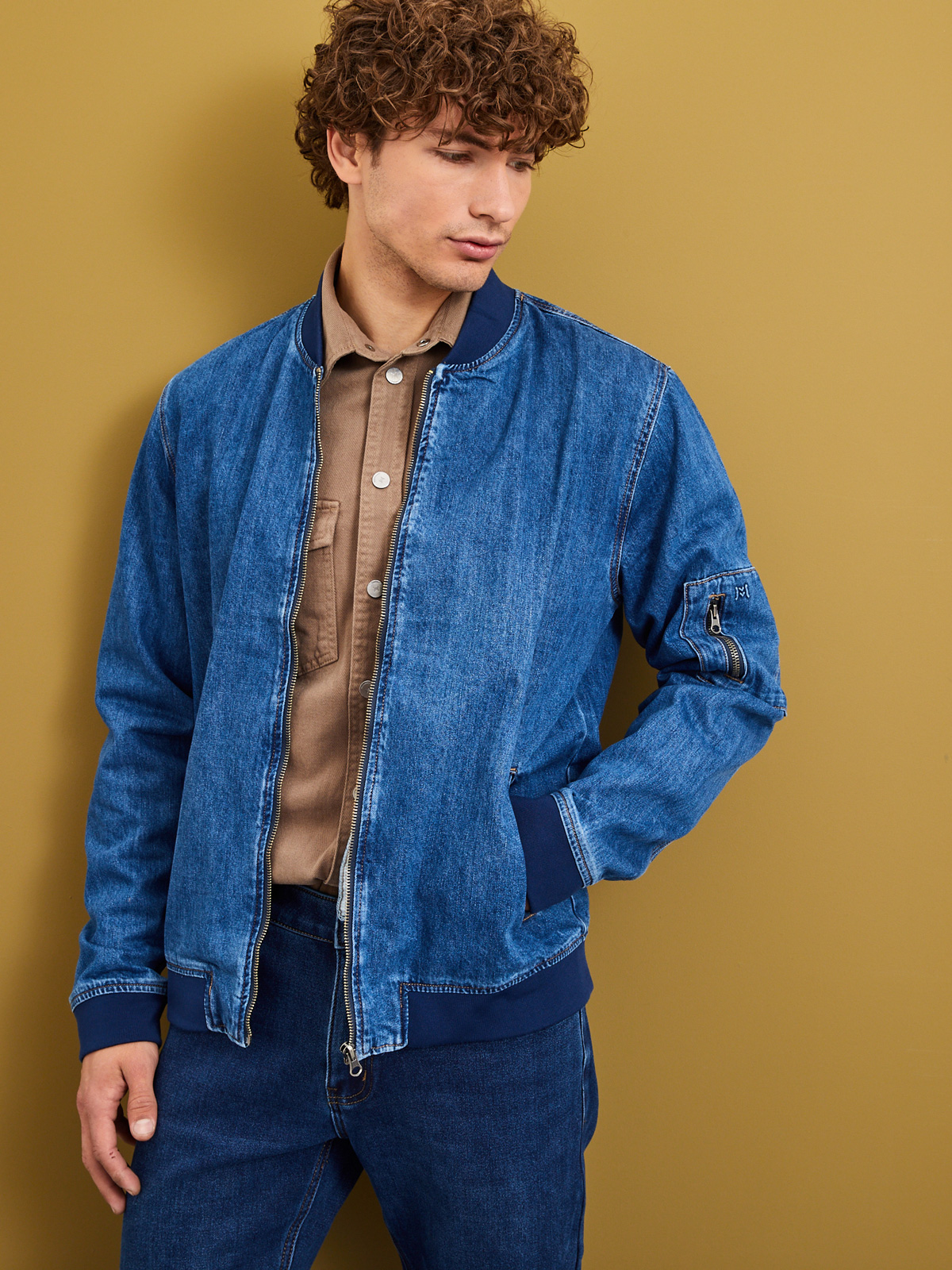 Мужской бомбер