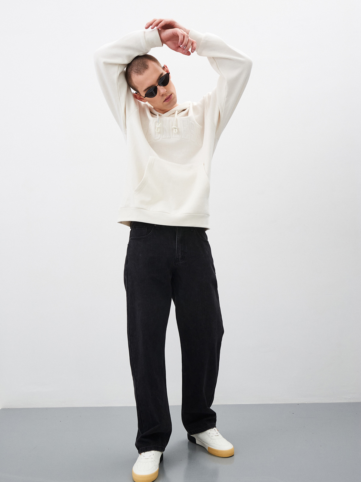 Мужские джинсы широкие с регулируемой посадкой