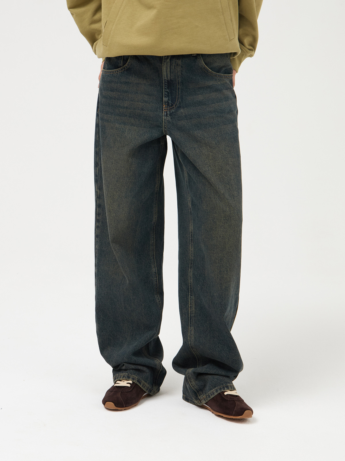 Женские джинсы широкого кроя