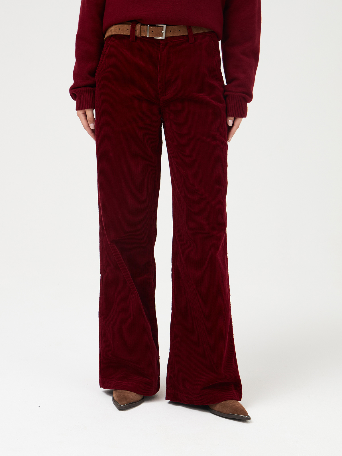 Женские брюки из вельвета свободного кроя