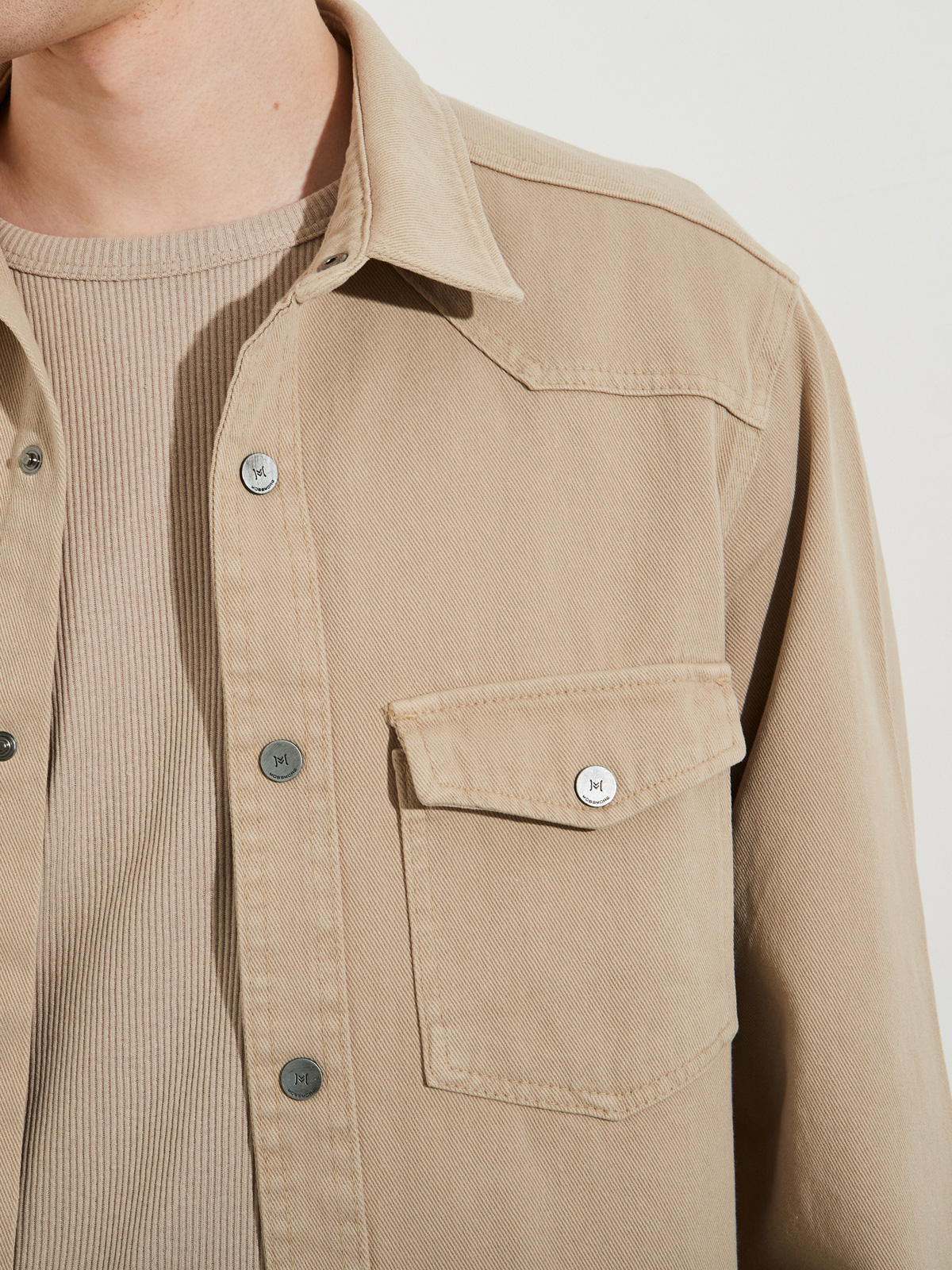 Мужская рубашка