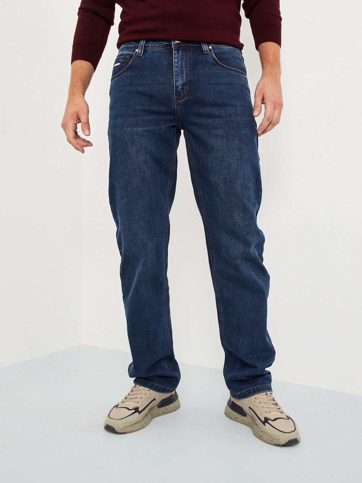 Утепленные мужские джинсы широкого кроя с начесом