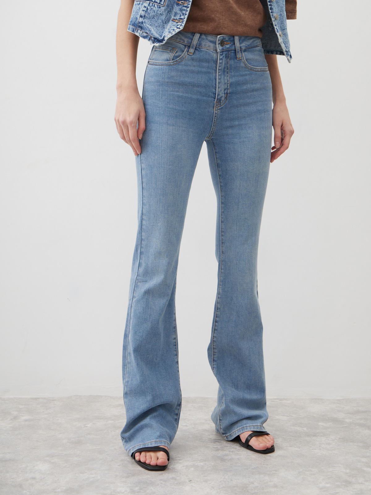 Женские Джинсы КЛЕШ