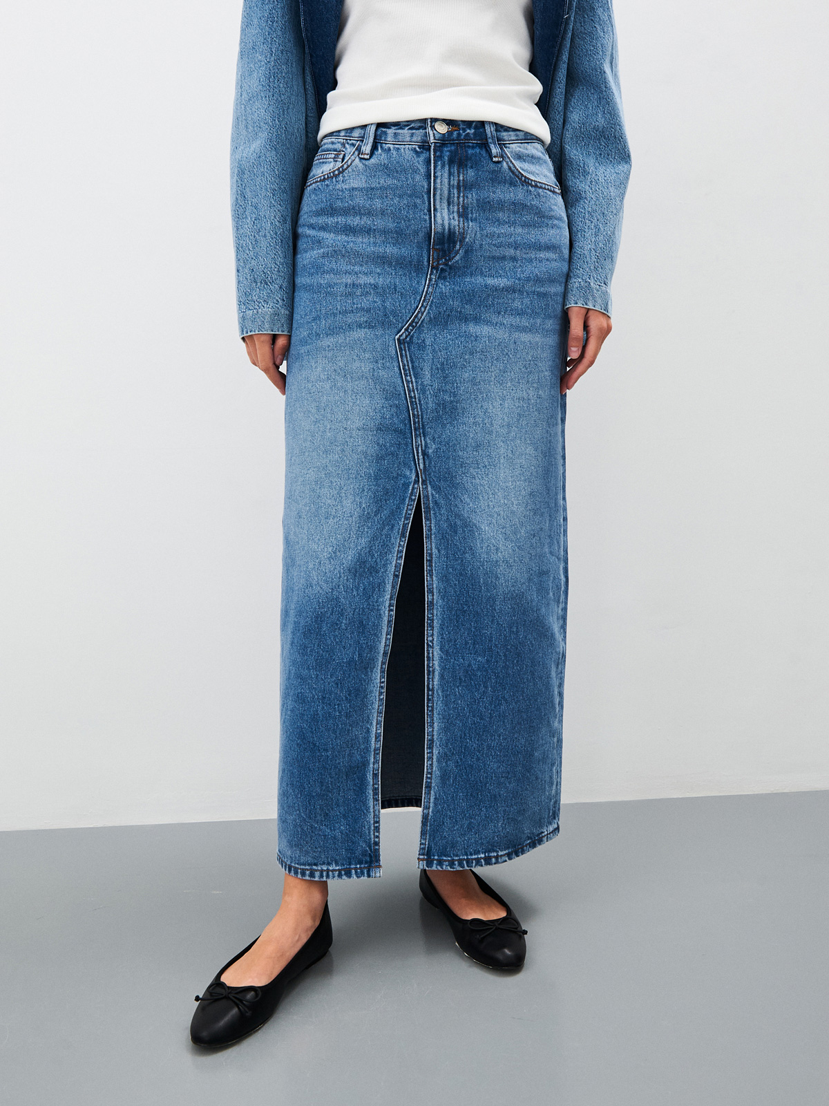 Женская юбка макси с разрезом