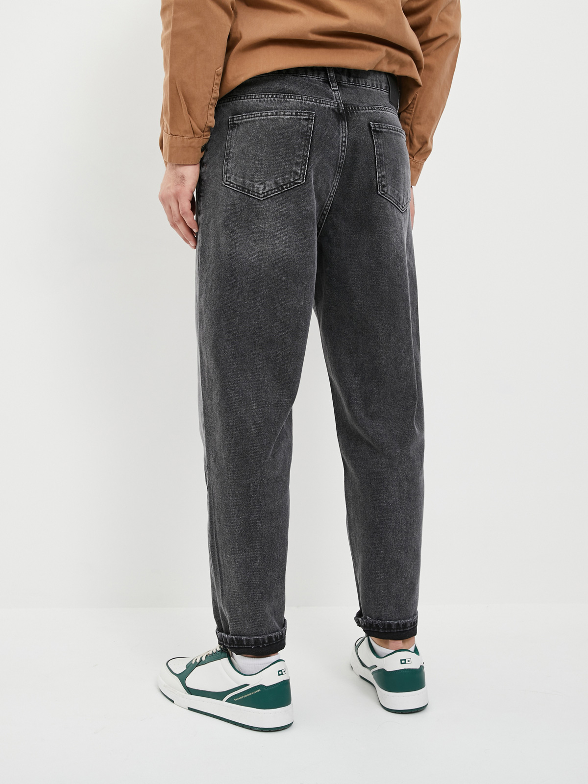 Мужские джинсы мом