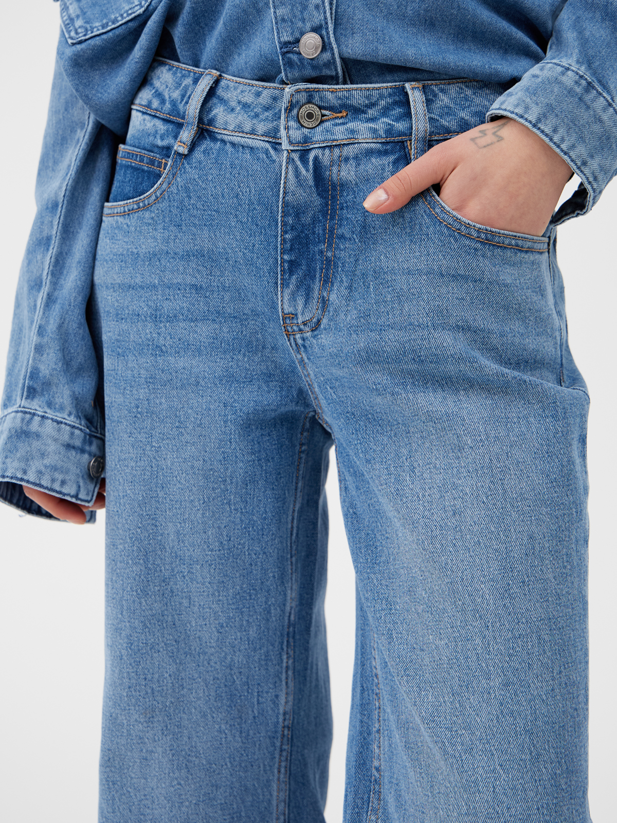 Женские Джинсы  BOOTCUT
