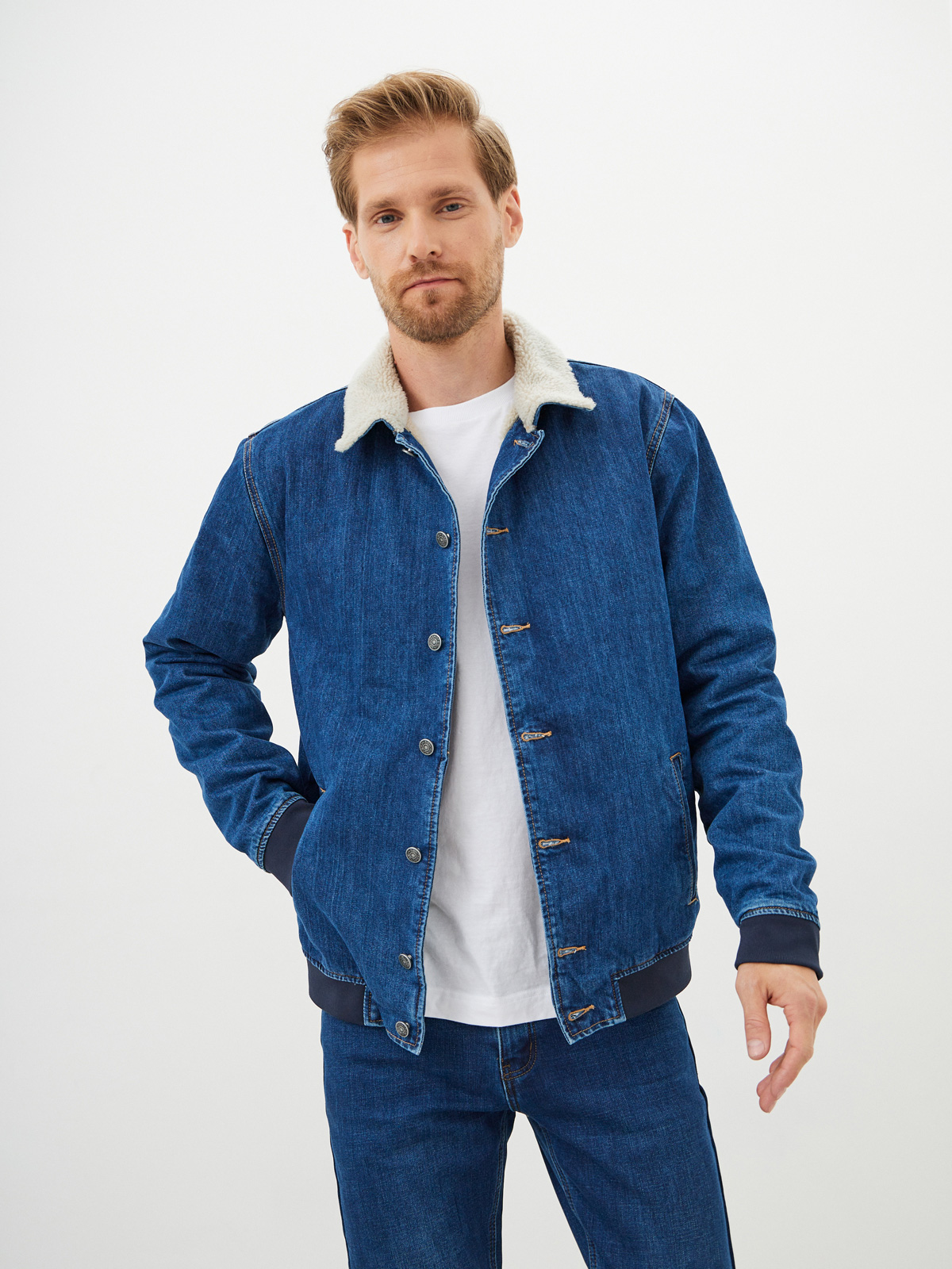 Мужской бомбер утепленный