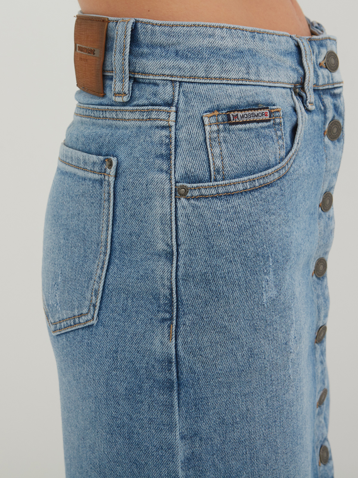 Женская  прямая юбка на кнопках