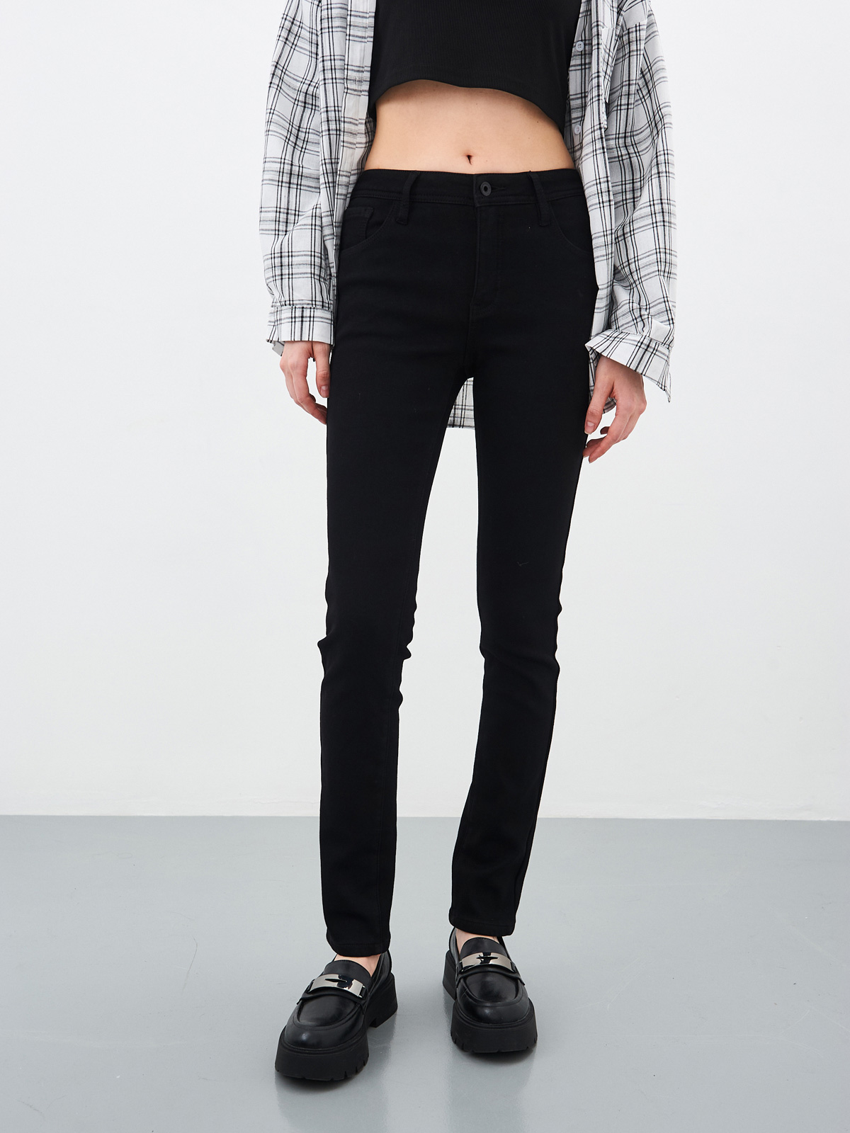 Утепленные Женские Джинсы  Зауженные на Флисе