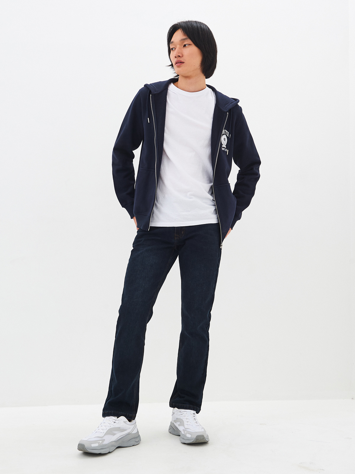 Утепленные мужские джинсы прямые кроя с начесом